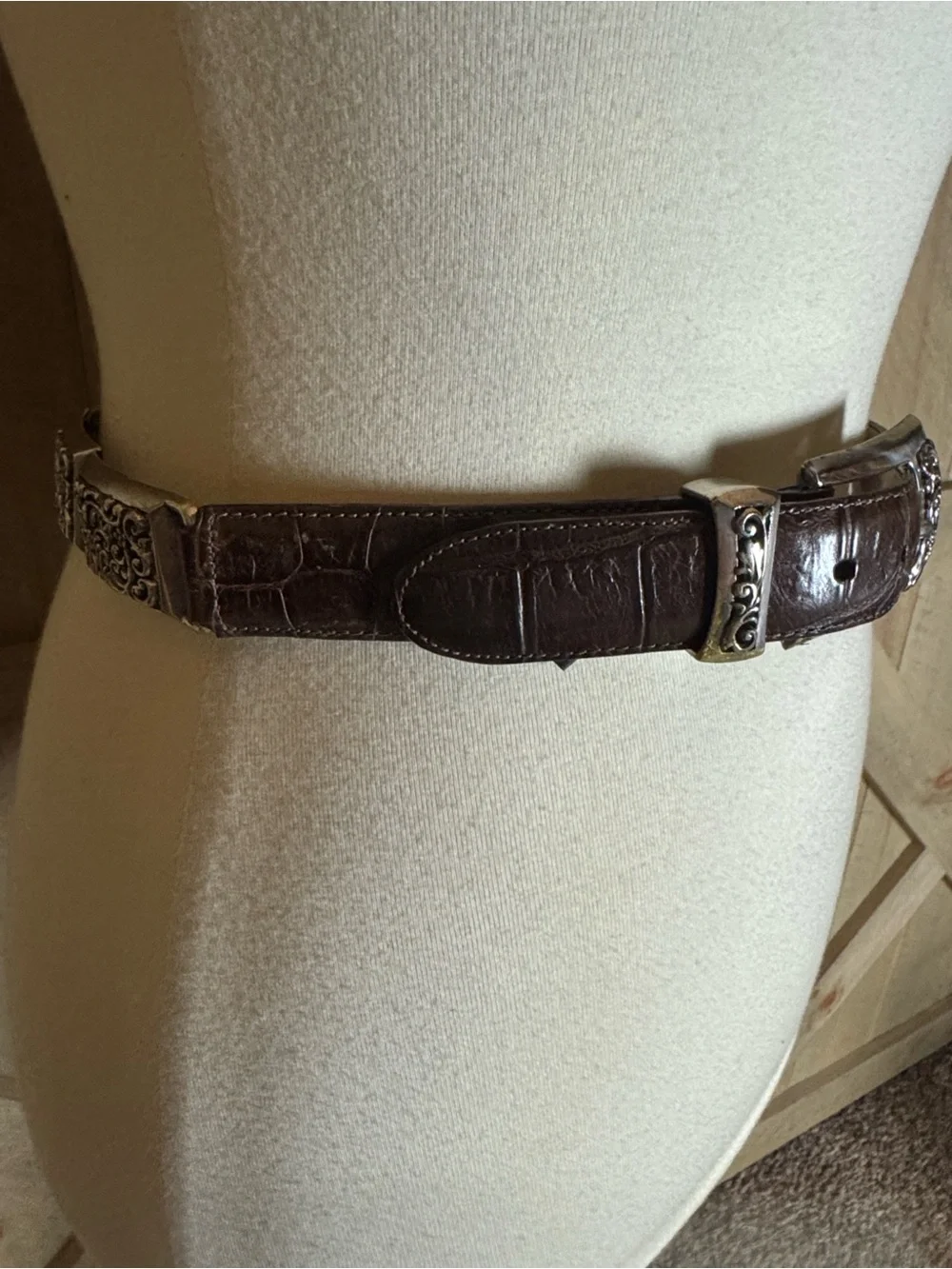 Brighton Brown croc embossed Leather Belt with silver tone scrolls Size Small